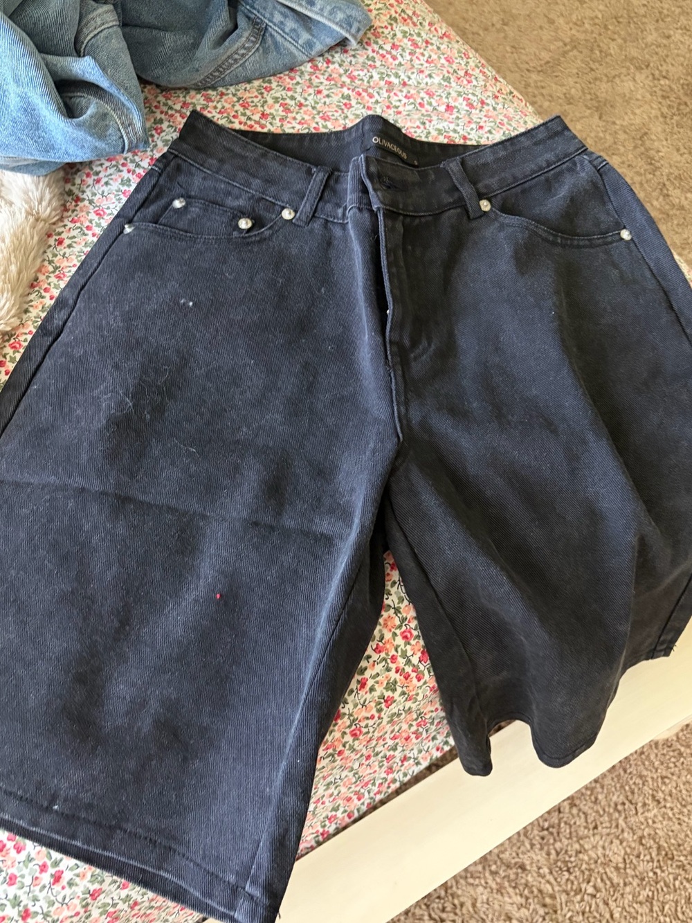 Black Wide-Leg Denim Shorts